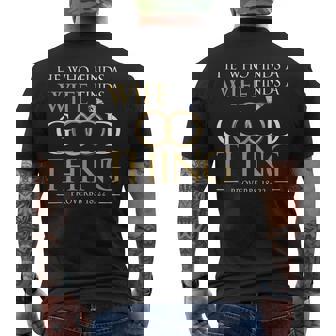 妻を見つけた彼は、良いことを見つける 夫のことわざ 18 22 メンズTシャツ バックプリント - Kawaiitshirt