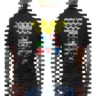 日本の道路標識、日本の交通警告シンボルグラフィック。 メンズTシャツ バックプリント - Kawaiitshirt