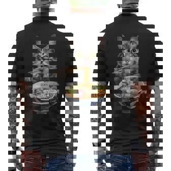 猫がラーメンを食べる リアル メンズTシャツ バックプリント - Kawaiitshirt