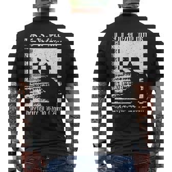 私はそうは思わないから黒猫は哲学者じゃない メンズTシャツ バックプリント - Kawaiitshirt