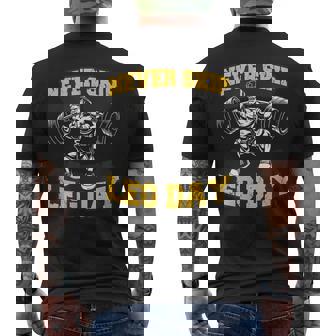 脚の日をスキップすることはありません 面白いワークアウト ジム メンズ ボディビル メンズTシャツ バックプリント - Kawaiitshirt