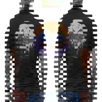 自然の中でのハイキング、ハイキング メンズTシャツ バックプリント - Kawaiitshirt