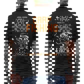 苦労をいとわないからこそのカープフィッシング メンズTシャツ バックプリント - Kawaiitshirt