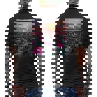 蓮の花畑 美しい夕日のグラフィック メンズTシャツ バックプリント - Kawaiitshirt