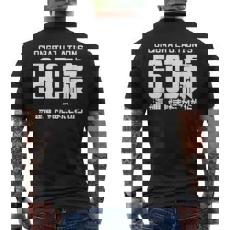 誕生日 誕生日おめでとう 60歳 ネタ ジョーク ギャグ お笑い ツッコミ 60祝い 長寿祝い おもしろ メンズTシャツ バックプリント - Kawaiitshirt