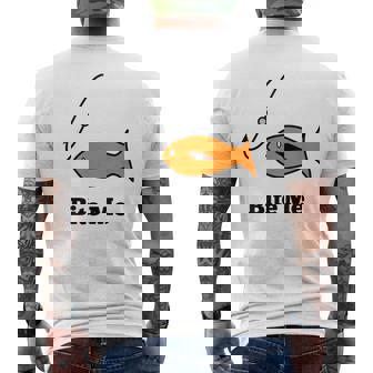 Bite Me De Pêche Amusant Pour Les Pêcheurs Et Les Amateurs De Poissons T-shirt imprimé au dos - Cadeauxyz