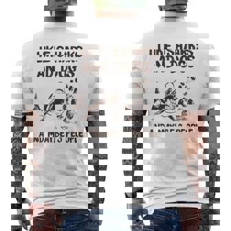 J'aime Les Requins Et Les Chiens Et Peut-Être 3 Personnes T-shirt imprimé au dos - Cadeauxyz