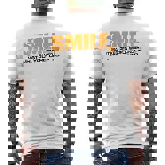 Smile It Makes People Wonder What You're Up To メンズTシャツ バックプリント - Kawaiitshirt