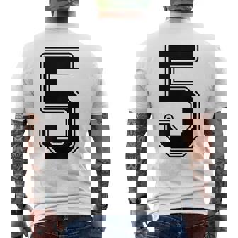 【バックプリント・背中側】5 数字 背番号 ユニフォーム ナンバー【ブラック／黒の文字】スポーツ 野球 サッカー 部活 メンズTシャツ バックプリント - Kawaiitshirt