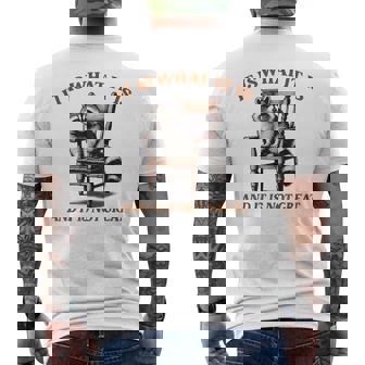 アライグマのミーム It's What It's And It Is Not Greatarcastic メンズTシャツ バックプリント - Kawaiitshirt