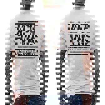 双子の父 父の日 双子のお父さん おもしろい 双子の父 メンズTシャツ バックプリント - Kawaiitshirt