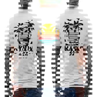 沖縄 2025 家族旅行 友達 団体行楽 マッチング メンズTシャツ バックプリント - Kawaiitshirt