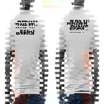 面白いエッグベネディクトの名言「ベネディクトの友達かっこいい」 メンズTシャツ バックプリント - Kawaiitshirt