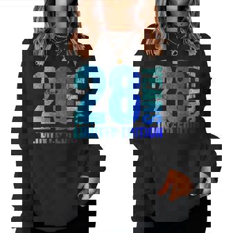 28歳 男性 ギフト 28歳 誕生日プレゼント 女性用 レディーススウェットシャツ - Kawaiitshirt