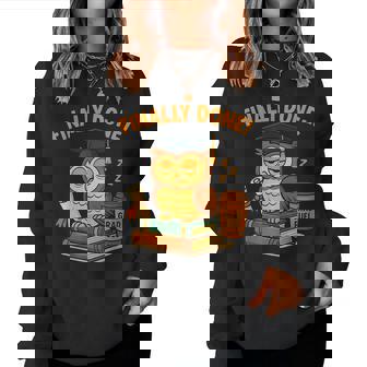 Finally Done Owl Grad 2025 デコレーション レディーススウェットシャツ - Kawaiitshirt