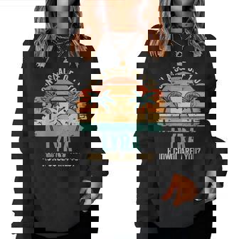 Lyra Cute Retro Girls Groovy Lyra Personalized Name 長袖tシャツ レディーススウェットシャツ - Kawaiitshirt