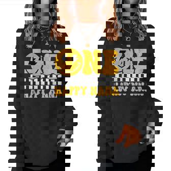 One Happy Nana 1歳の誕生日 グルーヴィースマイル 1歳 男 レディーススウェットシャツ - Kawaiitshirt