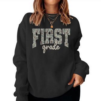 Retro Old Camo Back To School 1St Grade Boys Camouflage Women Sweatshirt - Thegiftio UK