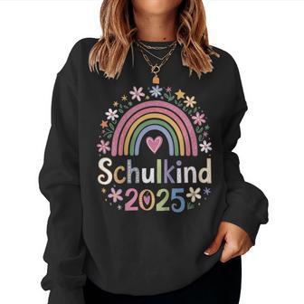 Schulkind 2025 Einschulung Mädchen Regenbogenchulstart Sweatshirt Frauen - Geschenkecke