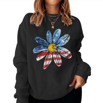 Vintage Daisy Usa American Flag 4Th Of July Patriotic Flower Women Sweatshirt - Thegiftio UK