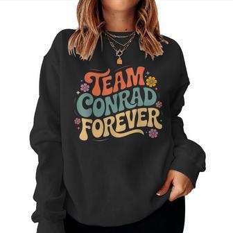 Vintage Groovy Flower Power Vibe Retro Team Conrad Women Sweatshirt - Thegiftio UK