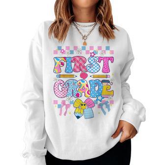 Cute First Grade Teacher 1St Grade Boys Girls Back To School Women Sweatshirt - Thegiftio UK