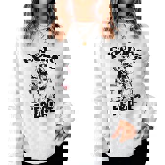 Feeling Feral アライグマ ミーム アルコール 飲酒 恋人 男性 女性 レディーススウェットシャツ - Kawaiitshirt