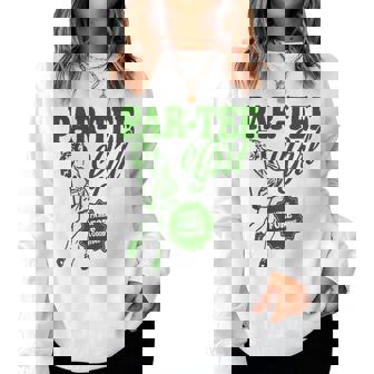 Girl Golfer Par Girl For Golf Lovers Women Sweatshirt - Thegiftio