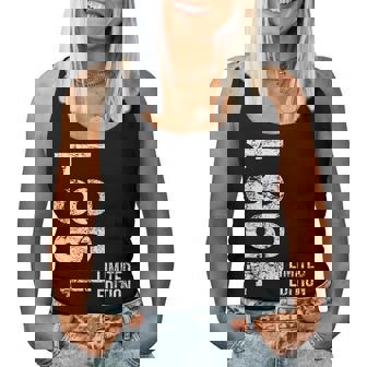 44歳の誕生日 男性 女性 44歳 1981年 誕生日プレゼント レディースタンクトップ - Kawaiitshirt