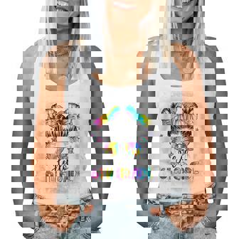 Hello 6Th Grade Messy Hair Bun Girl Back To School First Day Women Tank Top - Thegiftio