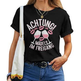 Achtung Mädels Im Freigang Girls' Evening Party T-shirt Frauen - Geschenkecke