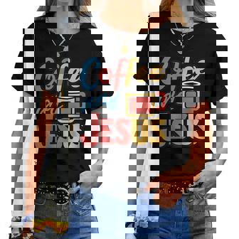 Coffee And Jesus Awesome Christian Caffeine Lover Church レディースTシャツ - Kawaiitshirt