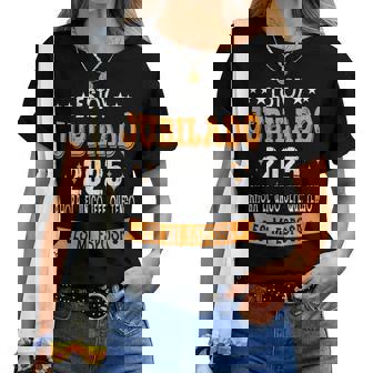 Estoy Jubilado En 2025 Mi Única Jefa Ahora Es Mi Esposa Camiseta de mujer - Regaloses