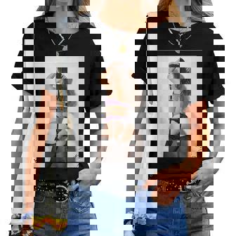 Hot Girl On 男性用 紫のセクシーなモデル レディースTシャツ - Kawaiitshirt