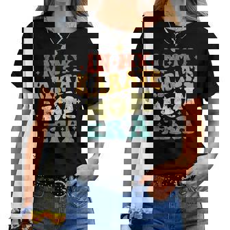 In My Karate Mom Era 面白い 空手 ママ ヴィンテージ 母の日 レディースTシャツ - Kawaiitshirt