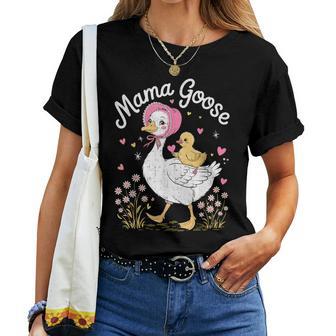 Mama Duck With Baby Geese Vintage Mother's Day Girls Women T-shirt - Thegiftio UK