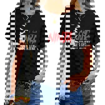 Ninja In Training 面白い忍者誕生日ギフト 男性 女性 子供 レディースTシャツ - Kawaiitshirt