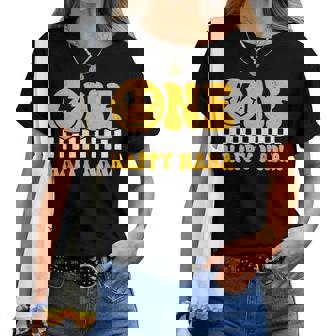 One Happy Nana 1歳の誕生日 グルーヴィースマイル 1歳 男 レディースTシャツ - Kawaiitshirt