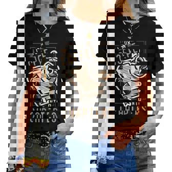 I Turn Coffee Into Chapters 本の虫 読書 レディースTシャツ - Kawaiitshirt