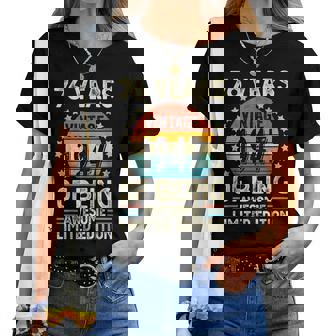 ヴィンテージ 1947 76 歳男性女性面白い誕生日アパレル レディースTシャツ - Kawaiitshirt