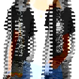 ヴィンテージ 日本製 自動車 カーレース ドライバー 楽しい 女性 男性 レディースTシャツ - Kawaiitshirt