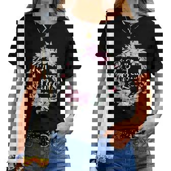 花柄 84歳 誕生日 男性 女性 84歳 誕生日 レディースTシャツ - Kawaiitshirt