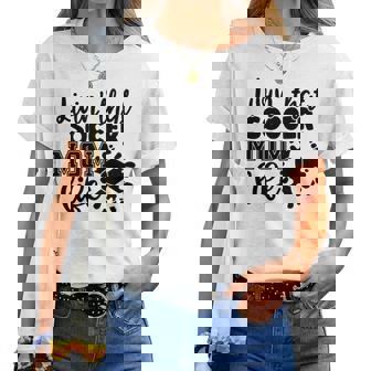 Livin' Thatoccer Mom Life ファニースポーツ 母の日 長袖tシャツ レディースTシャツ - Kawaiitshirt