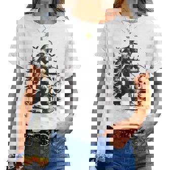 Spooky Halloween Bigfoot Pumskin Women Women T-shirt | Mazezy