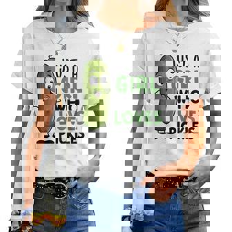 ピクルスが大好きな女の子だけ おかしなきゅうり レディースTシャツ - Kawaiitshirt