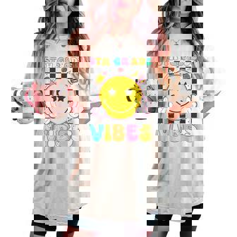 5Th Grade Vibes Girls Smile Face Back To School Fifth Grade Women's Oversized Comfort T-shirt | Mazezy