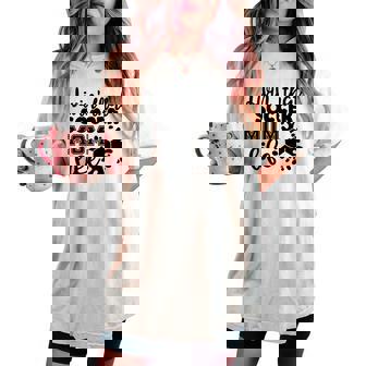 Livin' Thatoccer Mom Life ファニースポーツ 母の日 長袖tシャツ レディースオーバーサイズコンフォートTシャツ - Kawaiitshirt