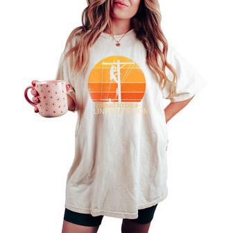 Proud To Be A Linemans Mom Lineman For Mother Women's Oversized Comfort T-shirt - Thegiftio UK