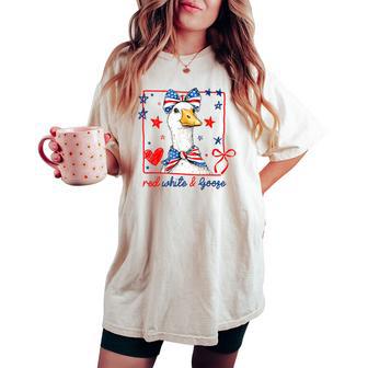 Red White And Goose 4Th Of July Patriotic Goose Mama Women's Oversized Comfort T-shirt - Thegiftio UK