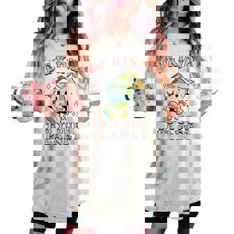 レトロ グルービー Be Kind To Your Planet Earth Day 70年代 80年代 4月 レディースオーバーサイズコンフォートTシャツ - Kawaiitshirt